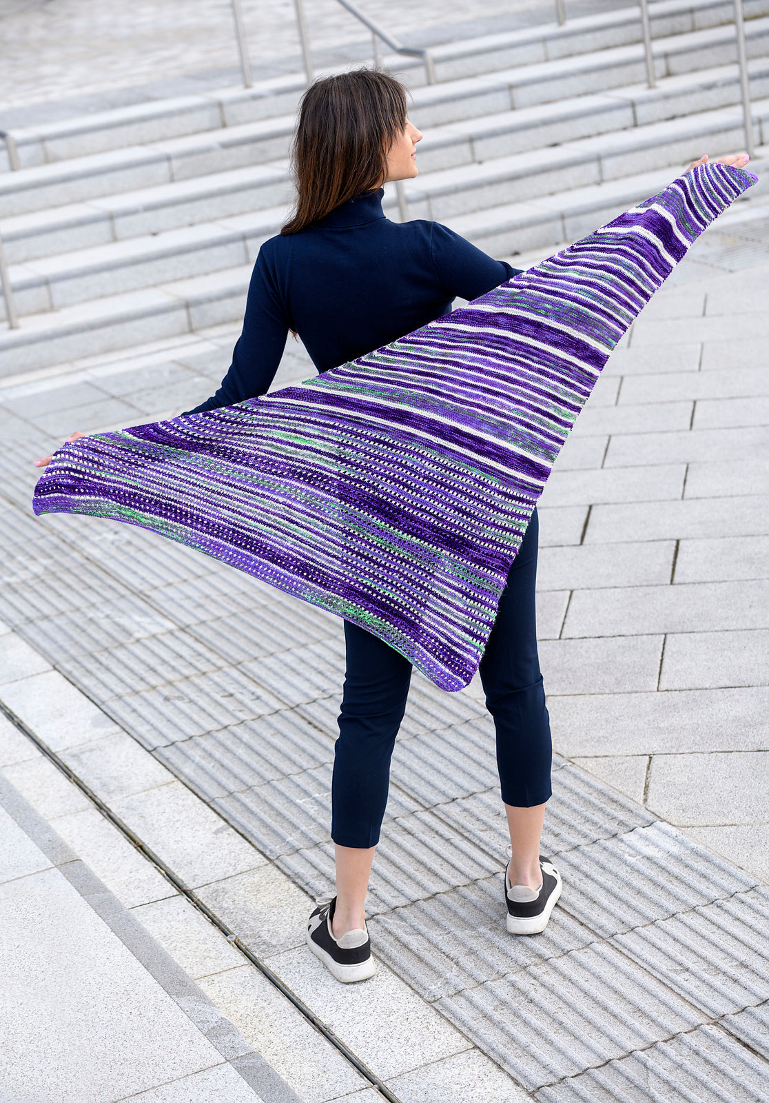 An Araucania Pattern - Evie Cowl (PDF)