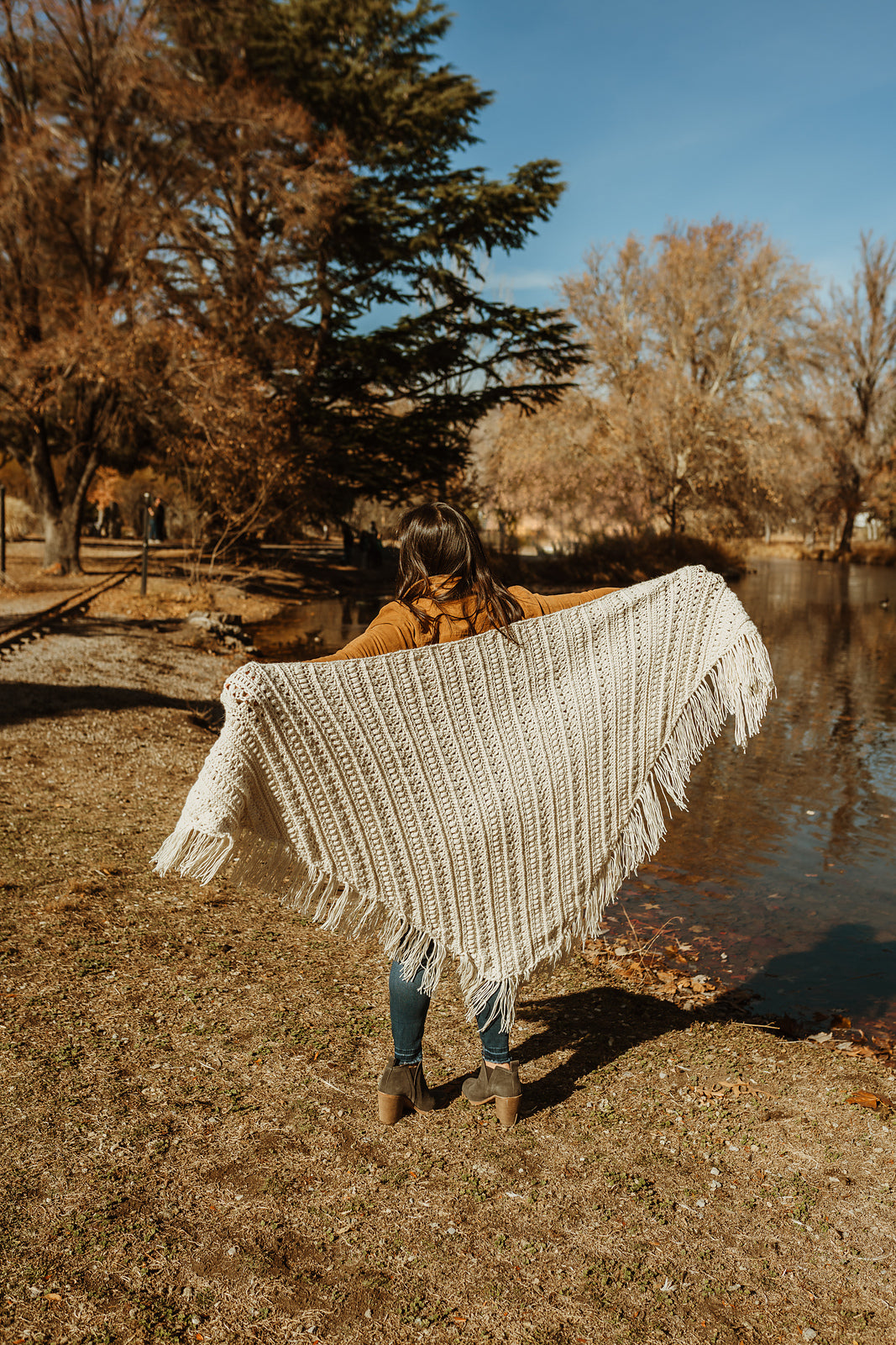 A FREE Yarn Citizen Crochet Pattern - Charlana Blanket Shawl (PDF)