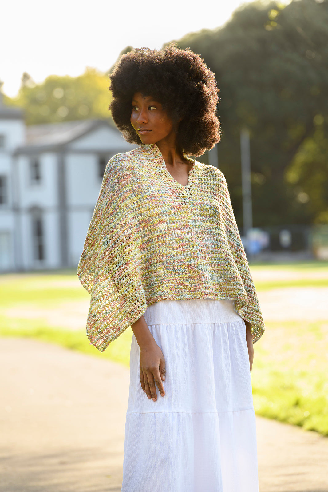 A Juniper Moon Farm Zooey Spray Pattern - Rosette Shawl (PDF)