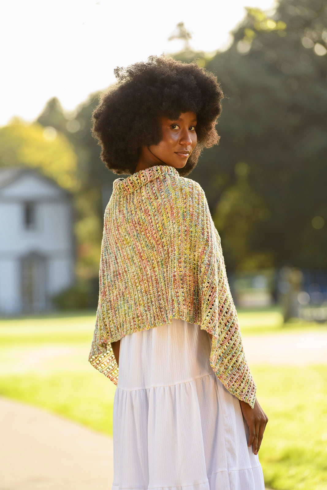 A Juniper Moon Farm Zooey Spray Pattern - Rosette Shawl (PDF)