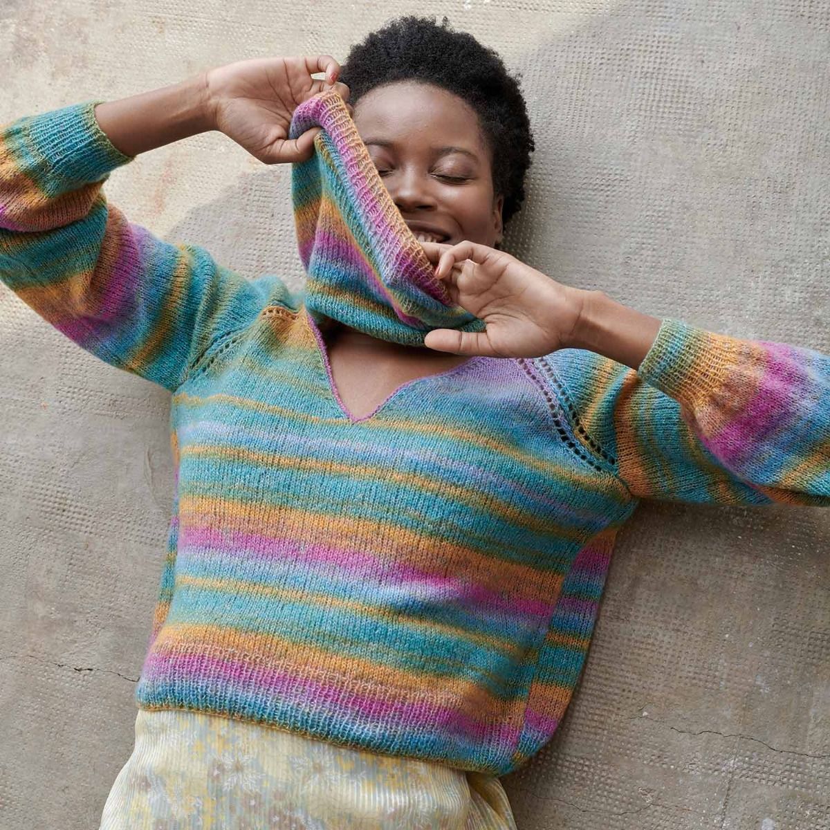 A FREE Katia Atenea Tones Pattern - Womens Cowl (PDF)