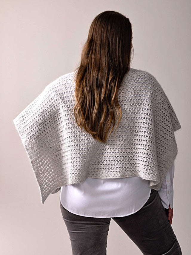 A FREE Berroco Crochet Pattern - Vanda Poncho (PDF)