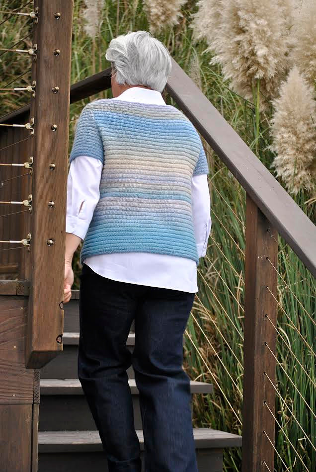A FREE Schoppel Zauberwolle Pattern - Longer Ribby Pullover (PDF)