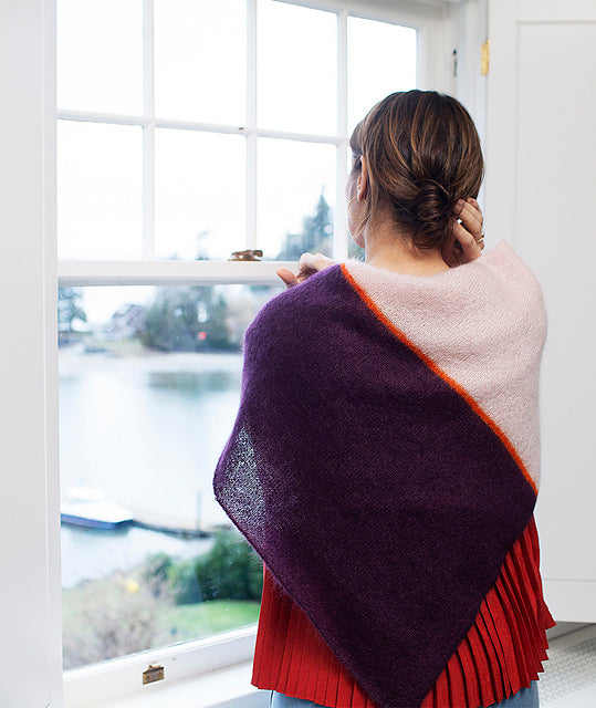 A Churchmouse Yarns and Teas Pattern - Pretty Perfect Square (PDF)