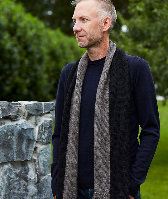 A Churchmouse Yarns and Teas Pattern - Graphic Two-Tone Wrap & Scarf (PDF)