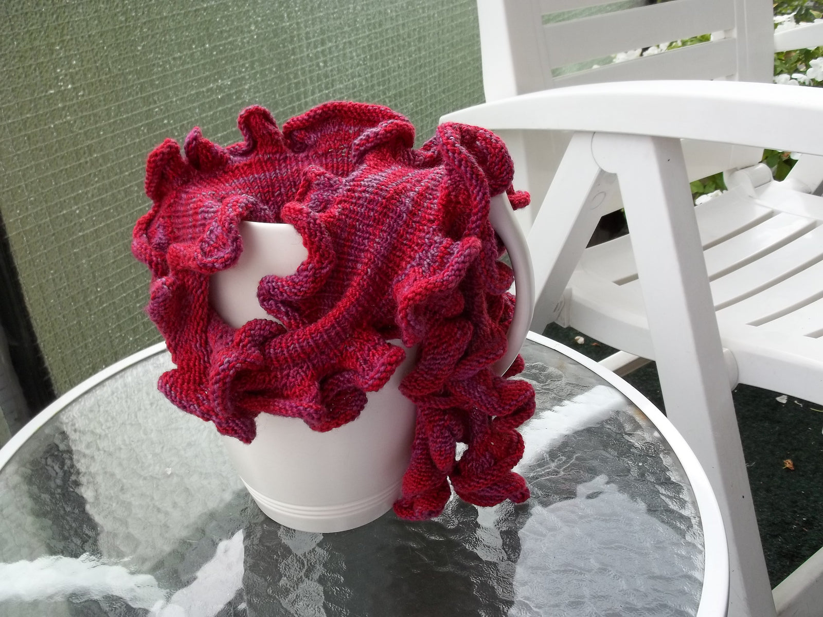 A Churchmouse Yarns and Teas Pattern - Barb’s Koigu Ruffle (PDF)