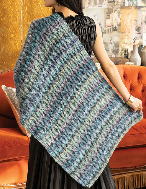 !Noro Knitting Magazine #17, Fall/Winter 2020 - ORDERS THAT INCLUDE THIS MAGAZINE SHIP FREE w/i CONTIGUOUS US