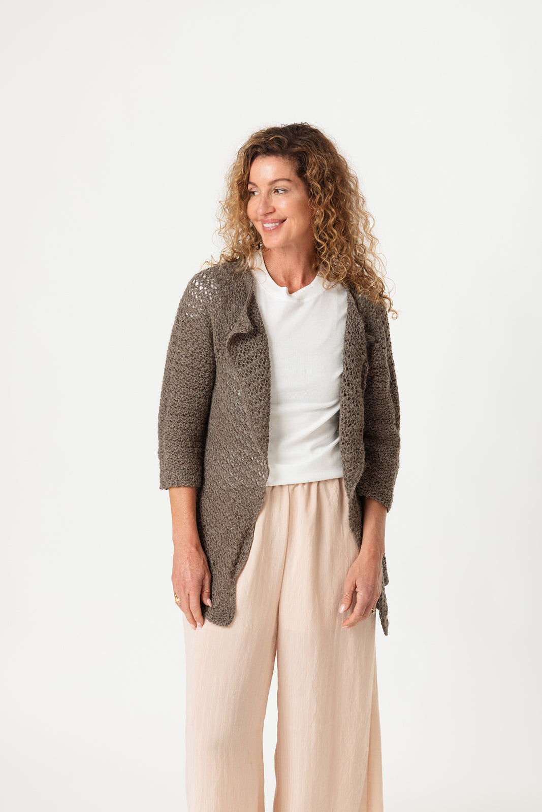 A FREE Yarn Citizen Crochet Pattern - Acorn Gathering Cardi (PDF)