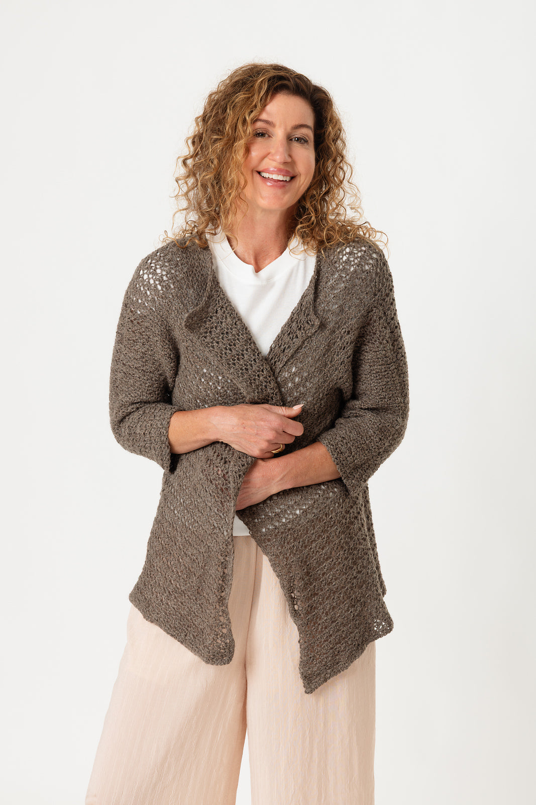 A FREE Yarn Citizen Crochet Pattern - Acorn Gathering Cardi (PDF)