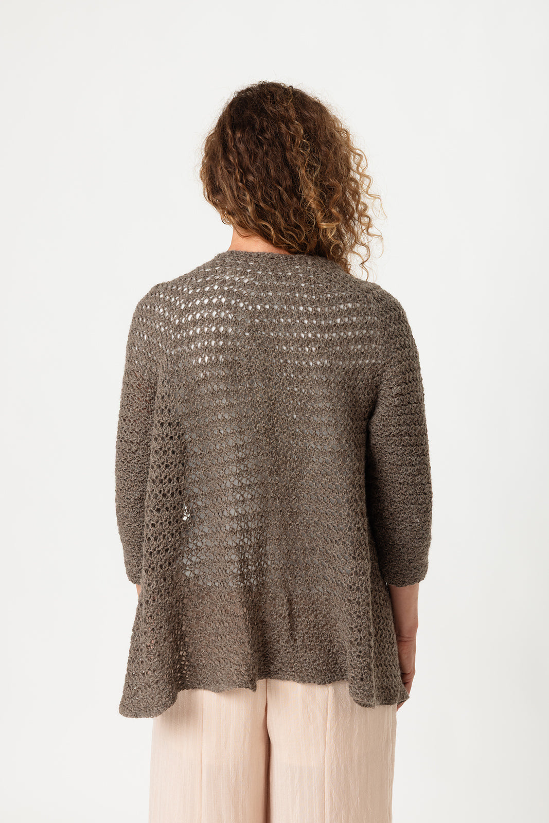 A FREE Yarn Citizen Crochet Pattern - Acorn Gathering Cardi (PDF)