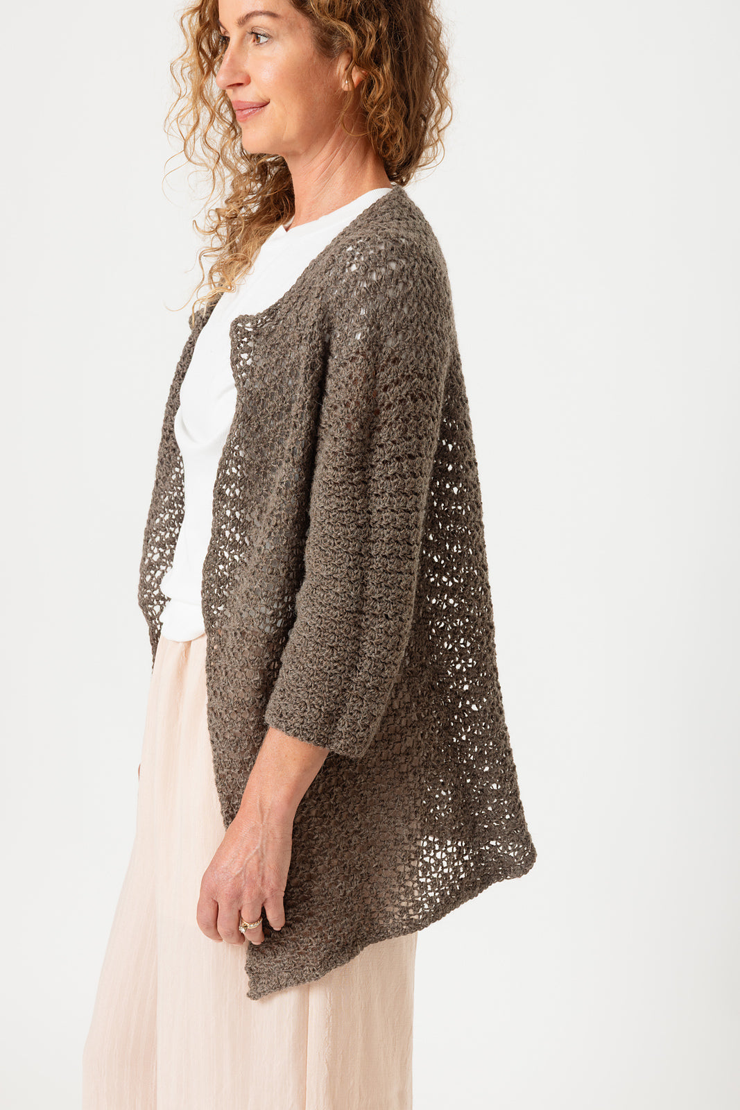 A FREE Yarn Citizen Crochet Pattern - Acorn Gathering Cardi (PDF)