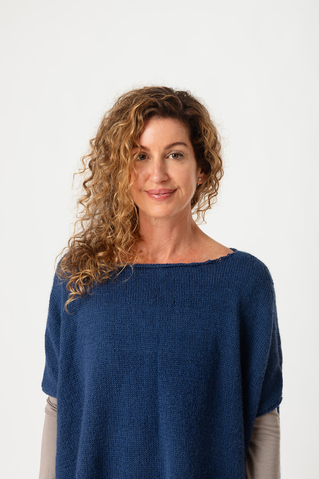 A FREE Yarn Citizen Pattern - By The Fire Poncho (PDF)