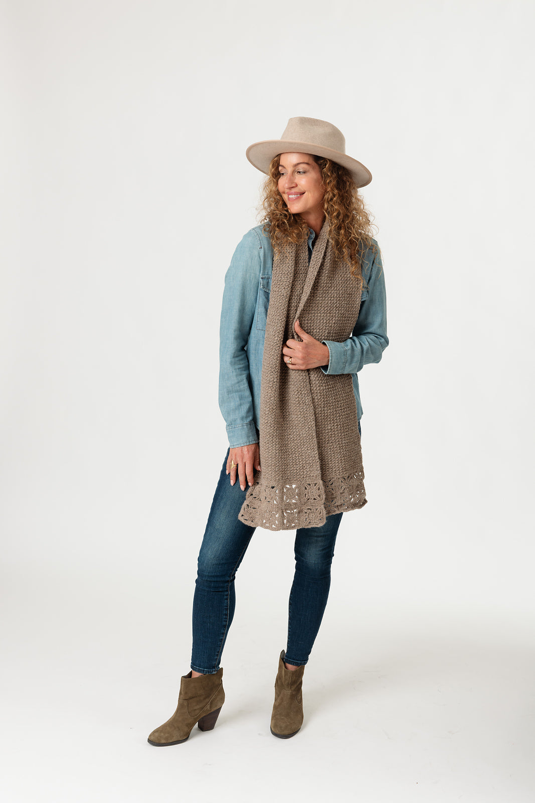 A FREE Yarn Citizen Crochet Pattern - Harvest Glory Scarf (PDF)
