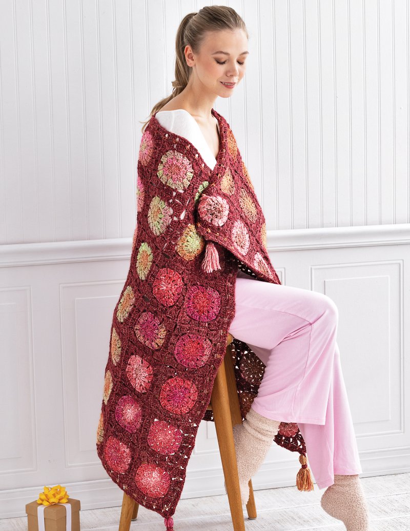 Noro Magazine #29, Autumn/Winter 2026/2027 - Purchases w/ this Magazine Ship Free in the U.S.