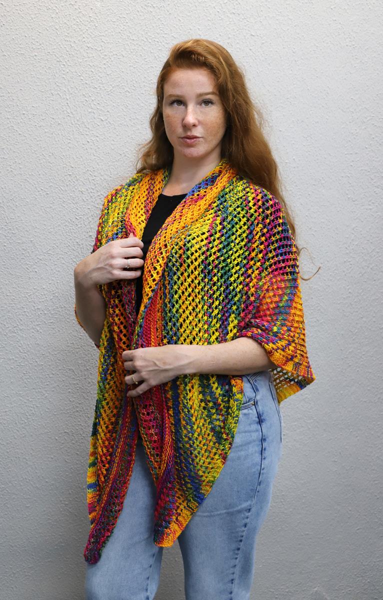 A FREE Circulo Whoopee Pattern - Paraty Shawl (PDF)
