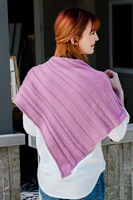 A Cardiff Classic Pattern - Ribbed Triangle Sail Scarf (PDF)