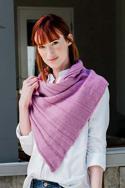 A Cardiff Classic Pattern - Ribbed Triangle Sail Scarf (PDF)