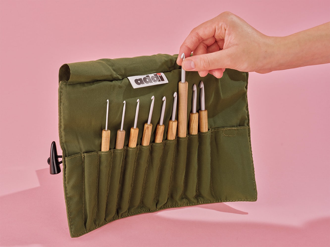 addiWrap Crochet Hook Set - 9 Olive Wood crochet hooks - Sizes US A (2.00mm) to J (6.00mm)
