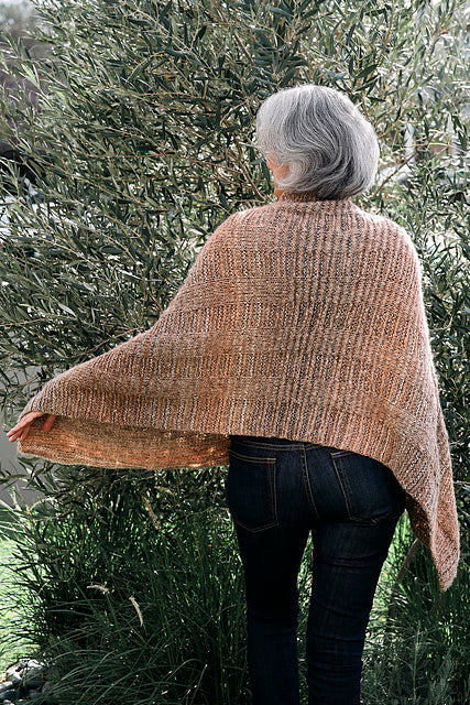 A Trendsetter Pattern - Garter Ribbed Wrap (PDF)