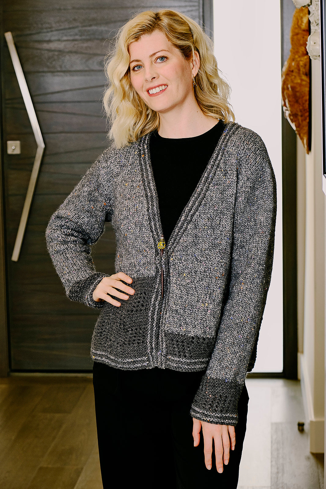 A Trendsetter Vibe & Lana Grossa Cool Merino Pattern - #6900B - Opposites Attract Cardigan (PDF)