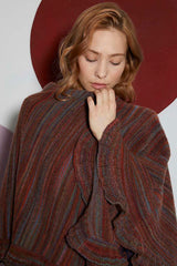 A Lang Reina Pattern - Ruffled Poncho PTO-049_08 (PDF File)