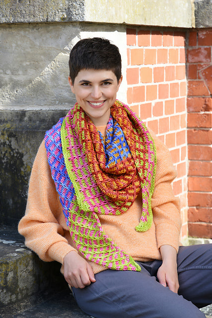 An Araucania Huasco Chunky Kettle Dyes Pattern - Venja (PDF)