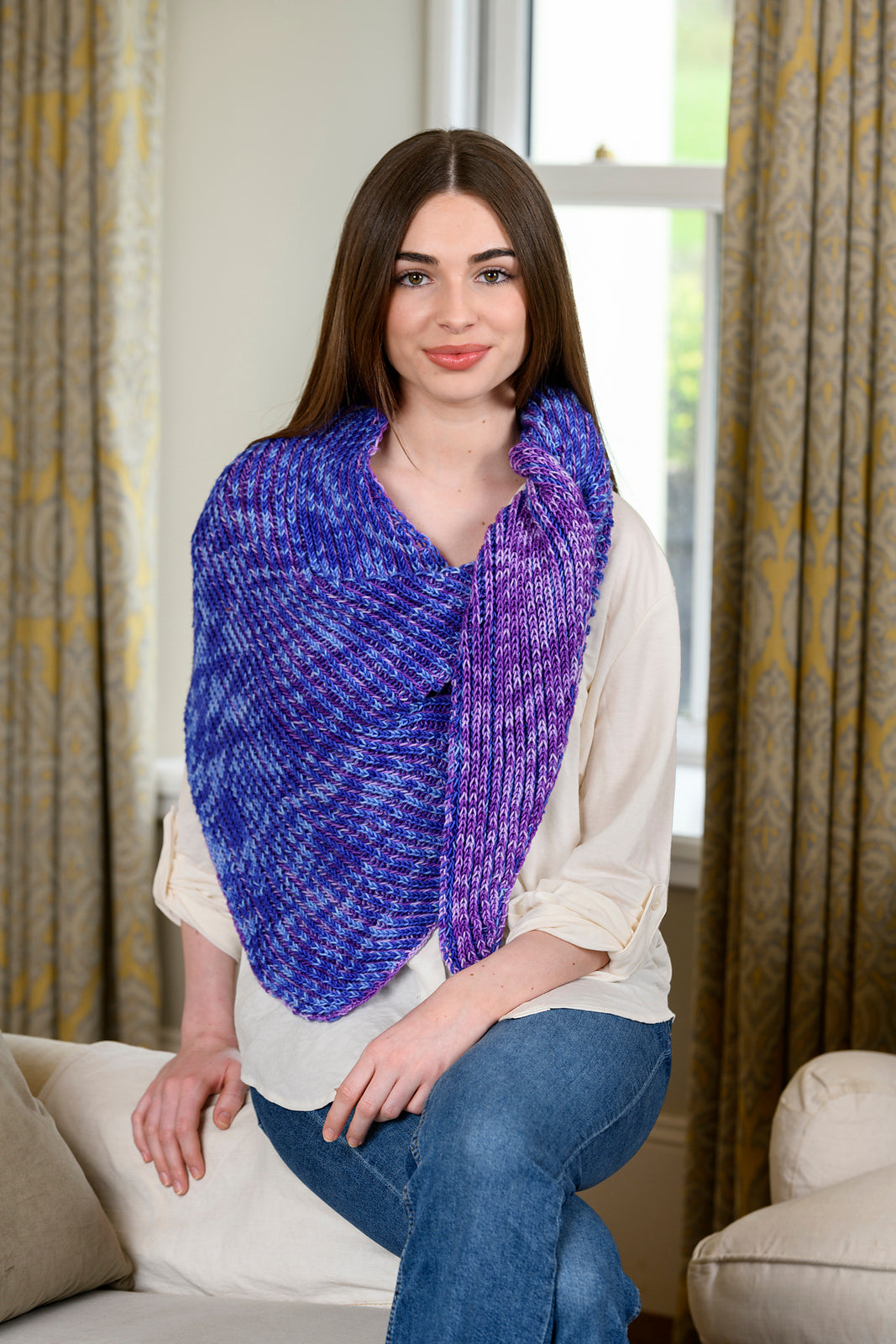 An Araucania Huasco DK Kettle Dyes Pattern - Cabella (PDF)