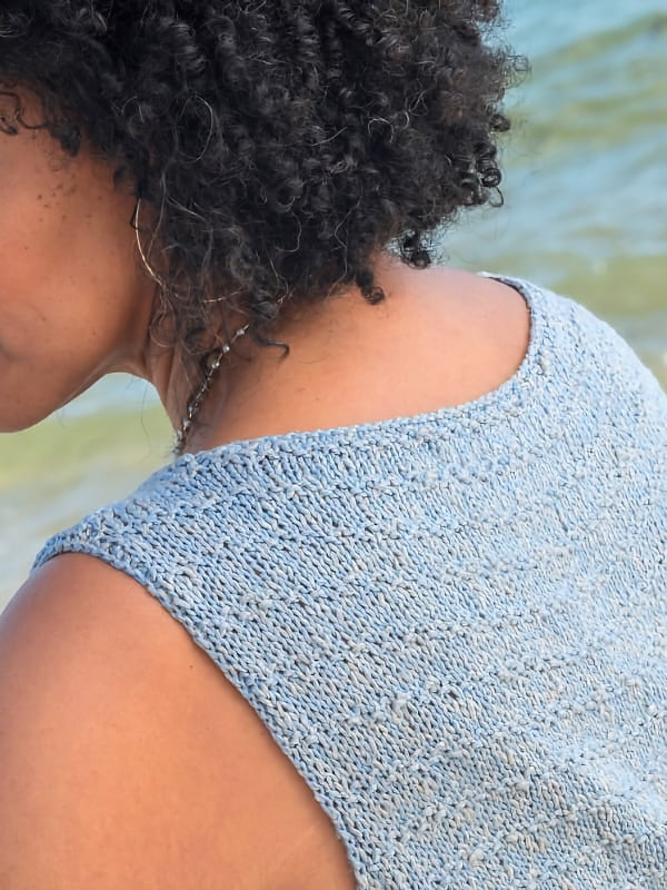 A FREE Berroco Vernazza Pattern - Bari (PDF)