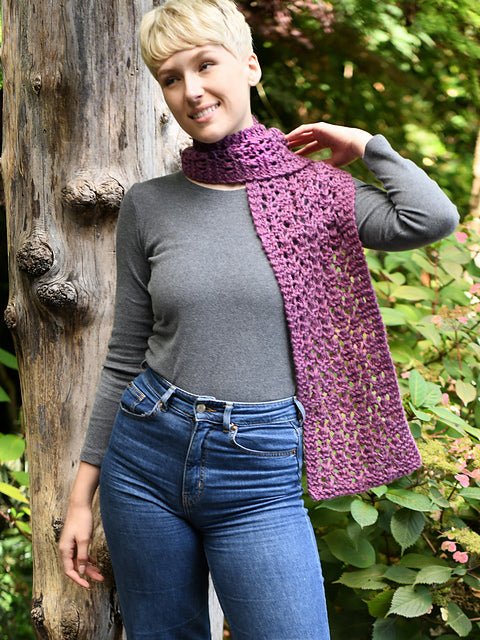 A FREE Cascade 220 Grande Pattern - Lacy Scarf (PDF)Knitting Pattern on Sale at Little Knits