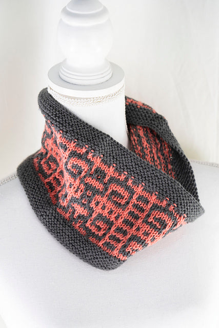 A FREE Cascade 220 Superwash Pattern - Mosaic Cowl (PDF) knitting pattern on sale at Little Knits