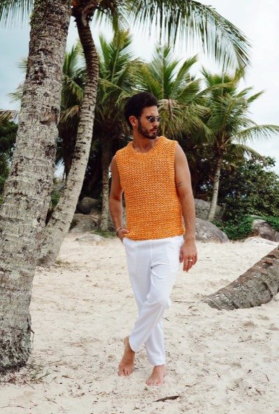 A FREE Crochet  Circulo Jeans Pattern - Sleeveless Tank (PDF)Crochet pattern on sale at Little Knits