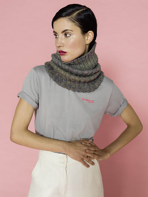 A FREE Schoppel-Wolle Alpaka Zauber Pattern - Wanawara Cowl (PDF) free knitting pattern at Little Knits