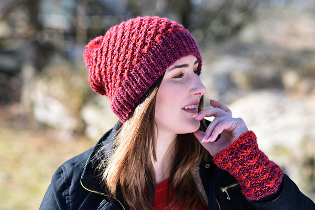 A Juniper Moon Farm Moonshine Bulky Pattern - Hedvig (PDF) knitting pattern on sale at Little Knits
