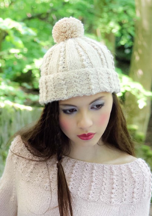 A Louisa Harding Pattern - Taja (Bobble Hat) (PDF)