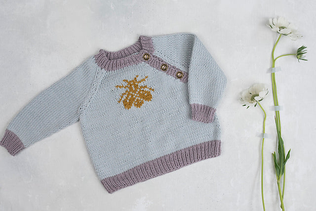 A Rowan Baby Cashsoft Merino or Summerlite DK Pattern -  Busy Bee (PDF)knitting pattern on sale at Little Knits