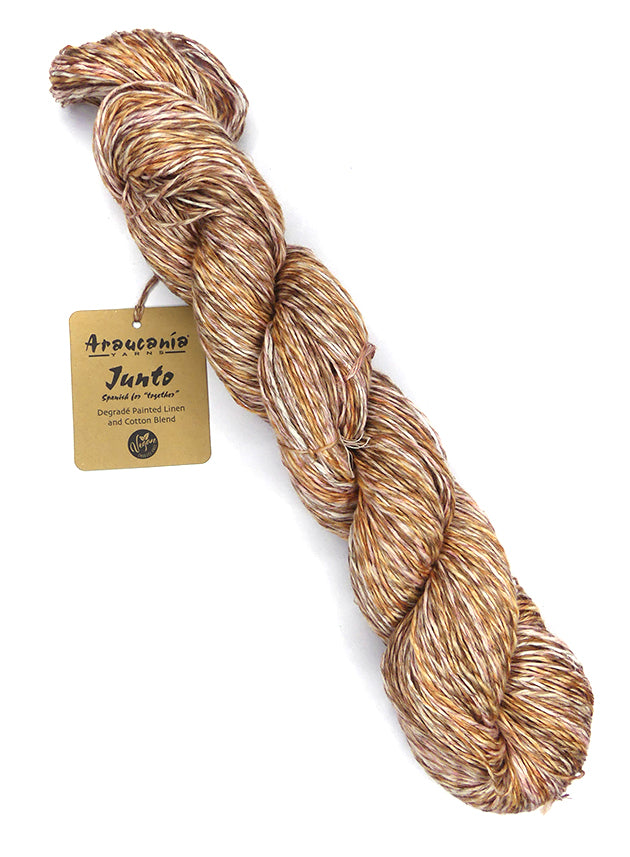 Araucania Junto - Collaboration (Color #102)