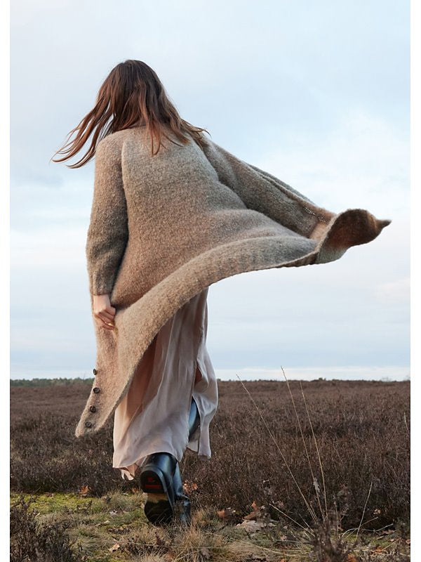 A Lana Grossa Avio Pattern - Raglan Coat - Design 1 (PDF)