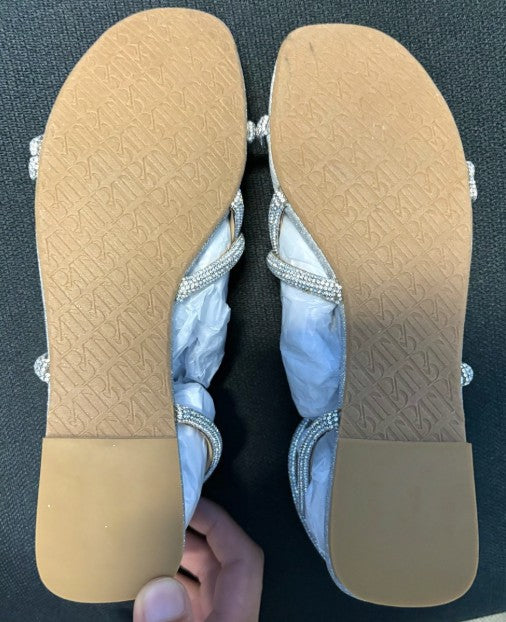 Badgley Mischka Women's Ivie Flat Sandal New w/ Box Size 6.5