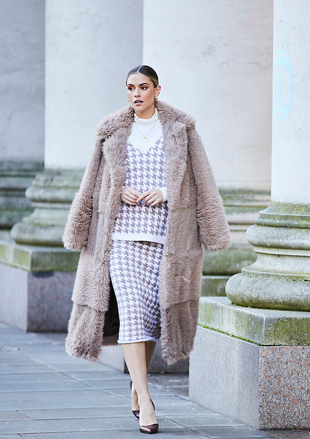 A Rowan Alpaca Soft DK Pattern - Bella (PDF)