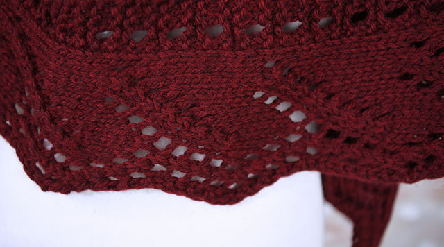 A FREE Cascade 220 Grande Pattern - Zinfandel Shawl (PDF)
