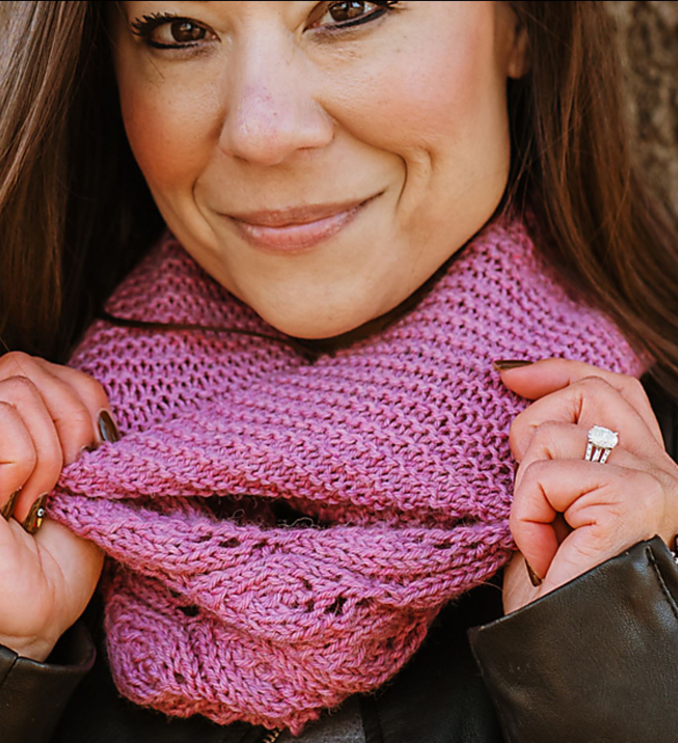 A FREE Yarn Citizen Pattern - Leafy Blossom Cowl (PDF)