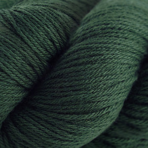 Cascade 220 - Forest Green (Color #8267) - Dye Lot 7K1242