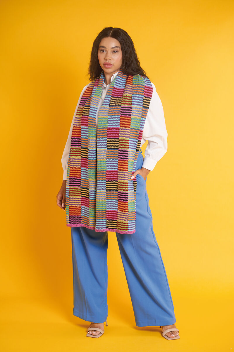 Rowan Magazine #71 - ORDERS THAT INCLUDE THIS BOOK SHIP FREE W/IN THE CONTIGUOUS US (Copy)