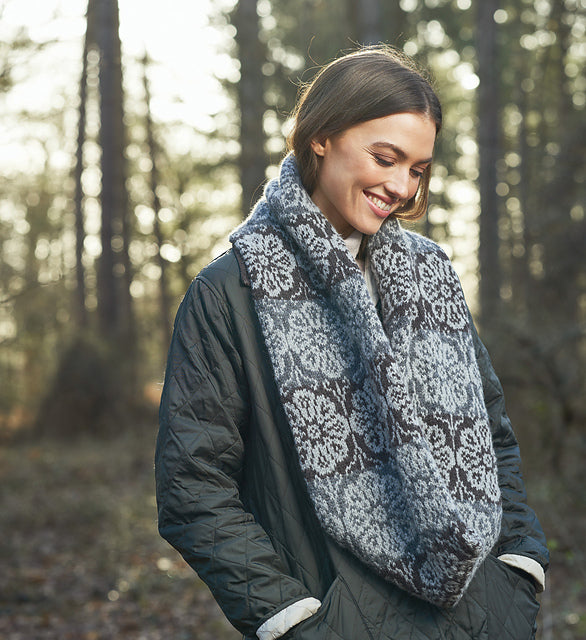 A Rowan Alpaca Soft DK Pattern - Cosmos Cowl (PDF)