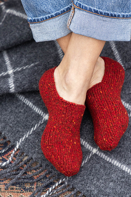 A Churchmouse Yarns and Teas Pattern - Cozy Slipper Socks (PDF)
