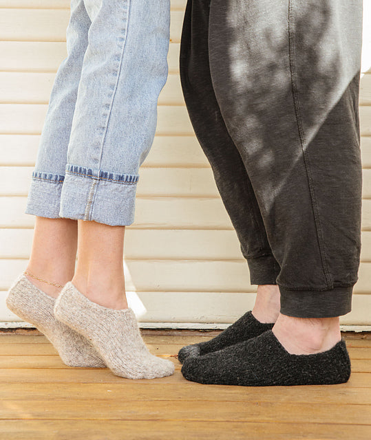 A Churchmouse Yarns and Teas Pattern - Cozy Slipper Socks (PDF)