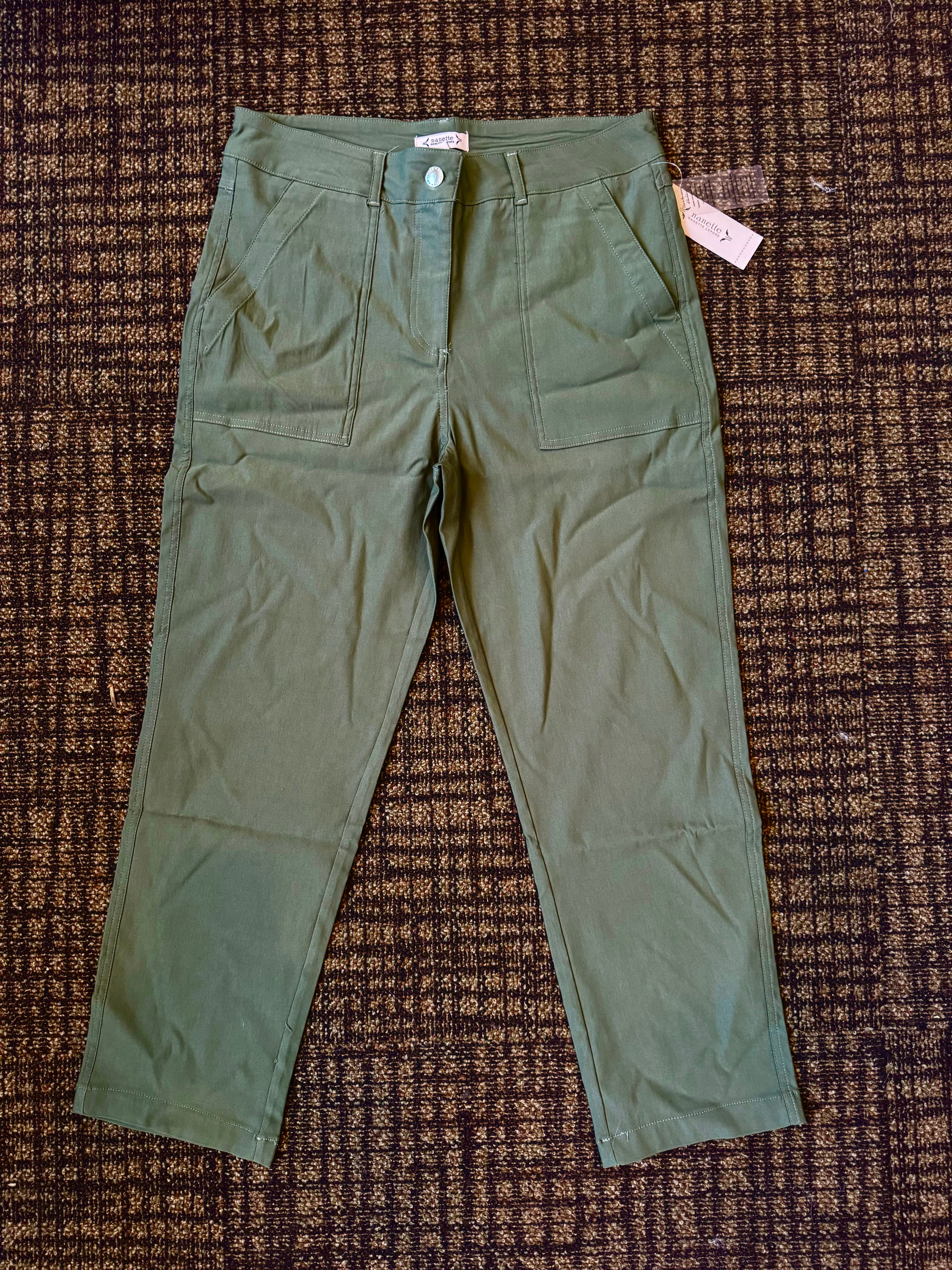 New With Tags, Nanette Nanette Lepore Women's Freedom Stretch Flattering Pant with Slit Back Pockets