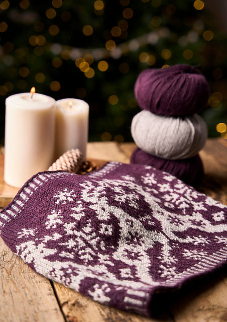 A Rowan Alpaca Soft DK Pattern - Dancing Reindeers Cowl (PDF)
