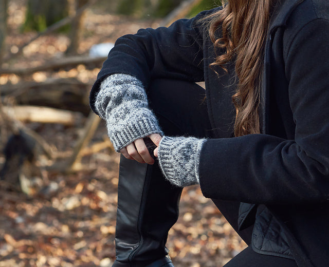 A Rowan Alpaca Soft DK Pattern - Lattice Armwarmers (PDF)