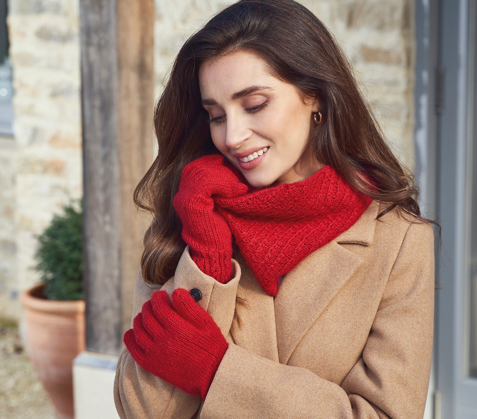 A Rowan Pure Cashmere Pattern - Honey Gloves (PDF)